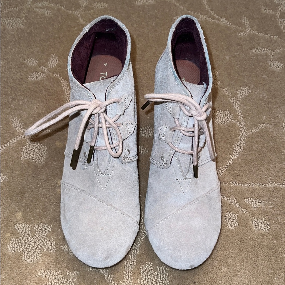 Toms Kala Tan Suede Wedge Bootie, Sz 8 - Picture 2 of 7